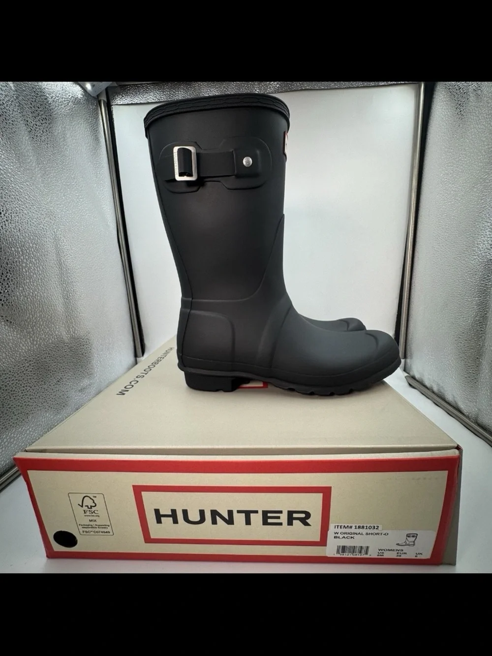Hunter Men’s Black Rain Boots with Red Logo